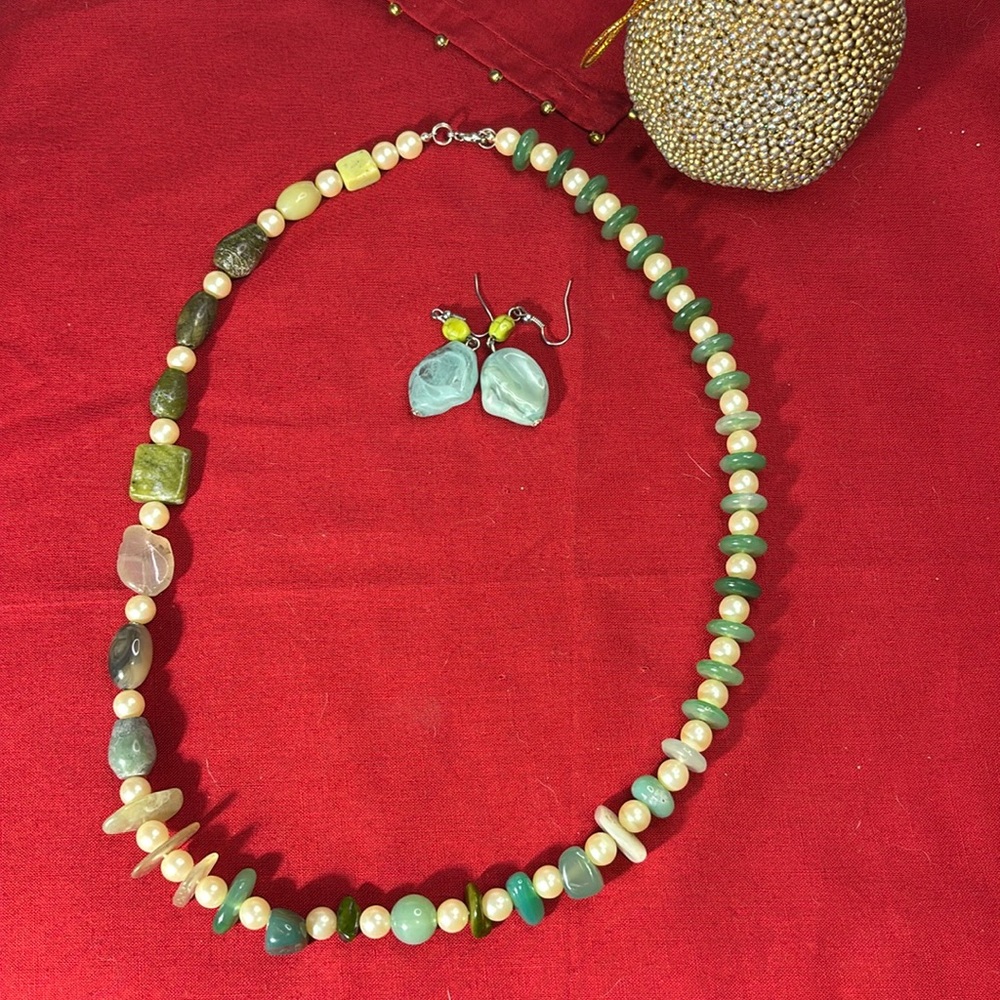 Jewelry set - necklace set